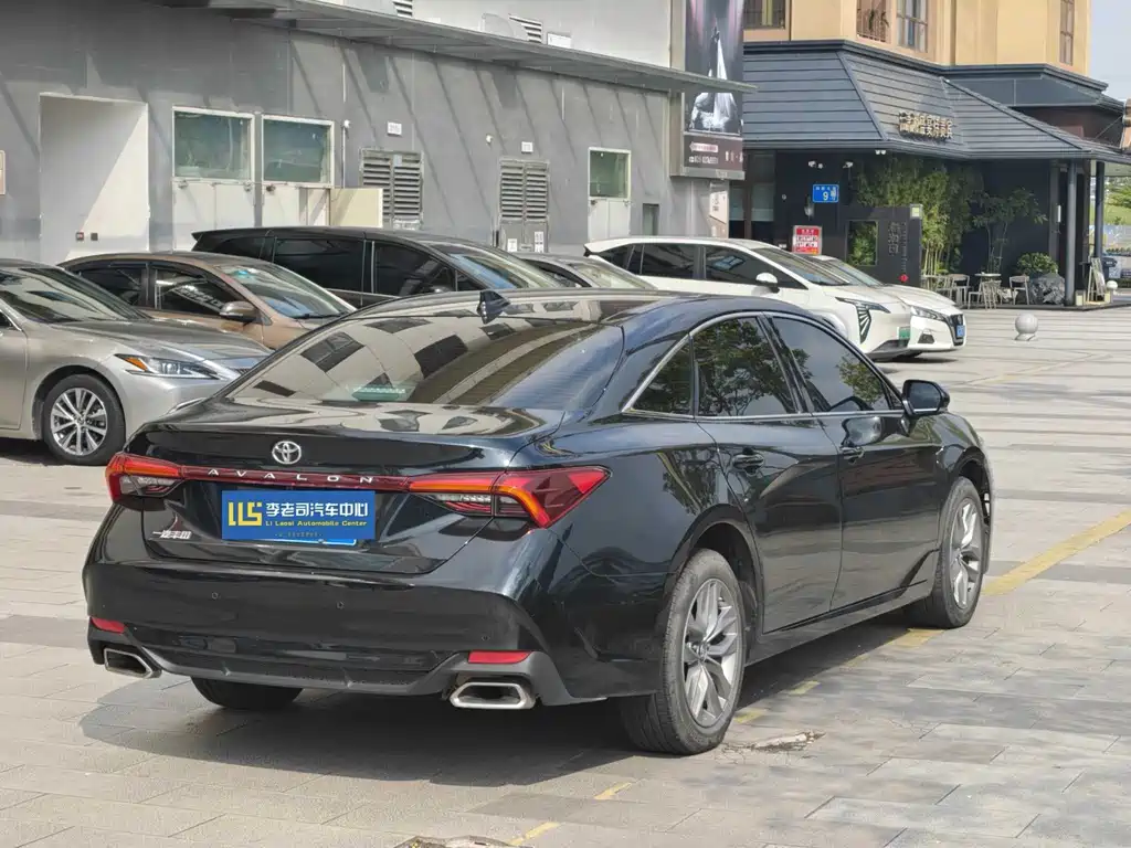 Toyota Avalon — миниатюра 4