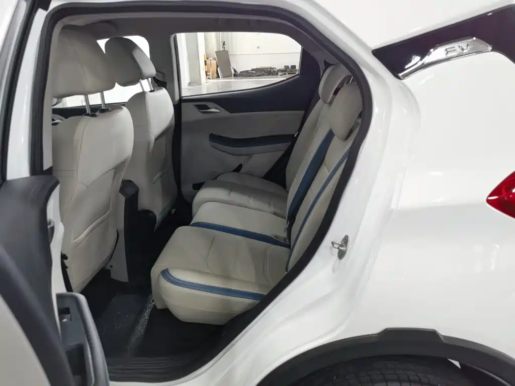 BYD Yuan Pro — миниатюра 15