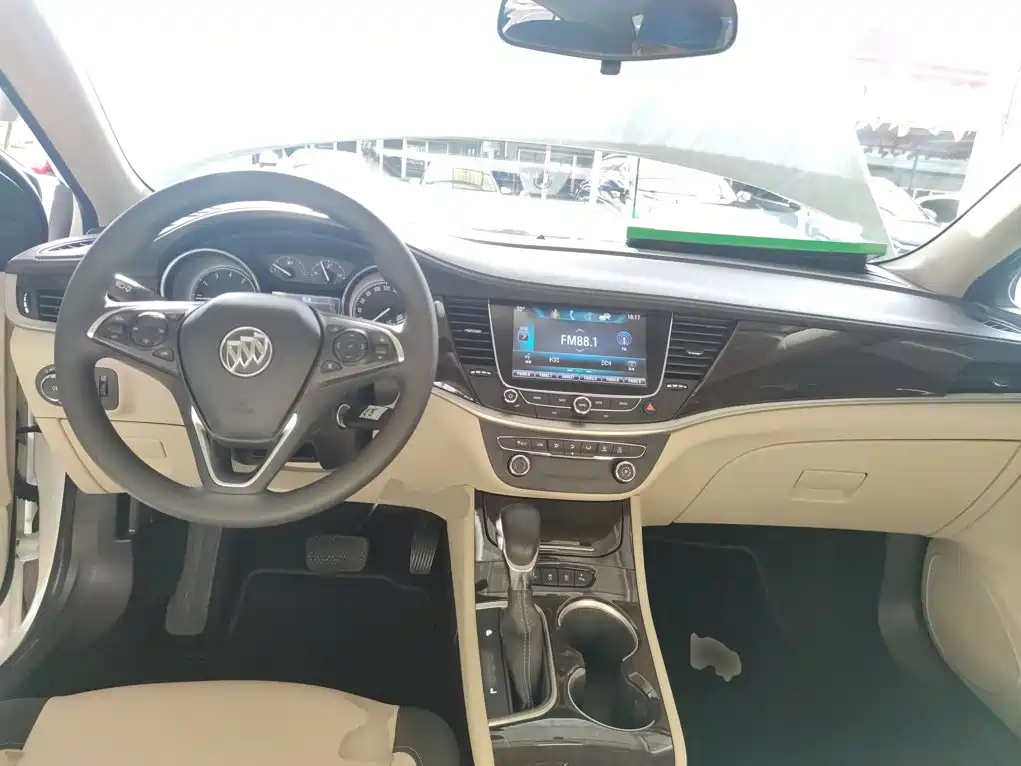 Buick Verano — миниатюра 10