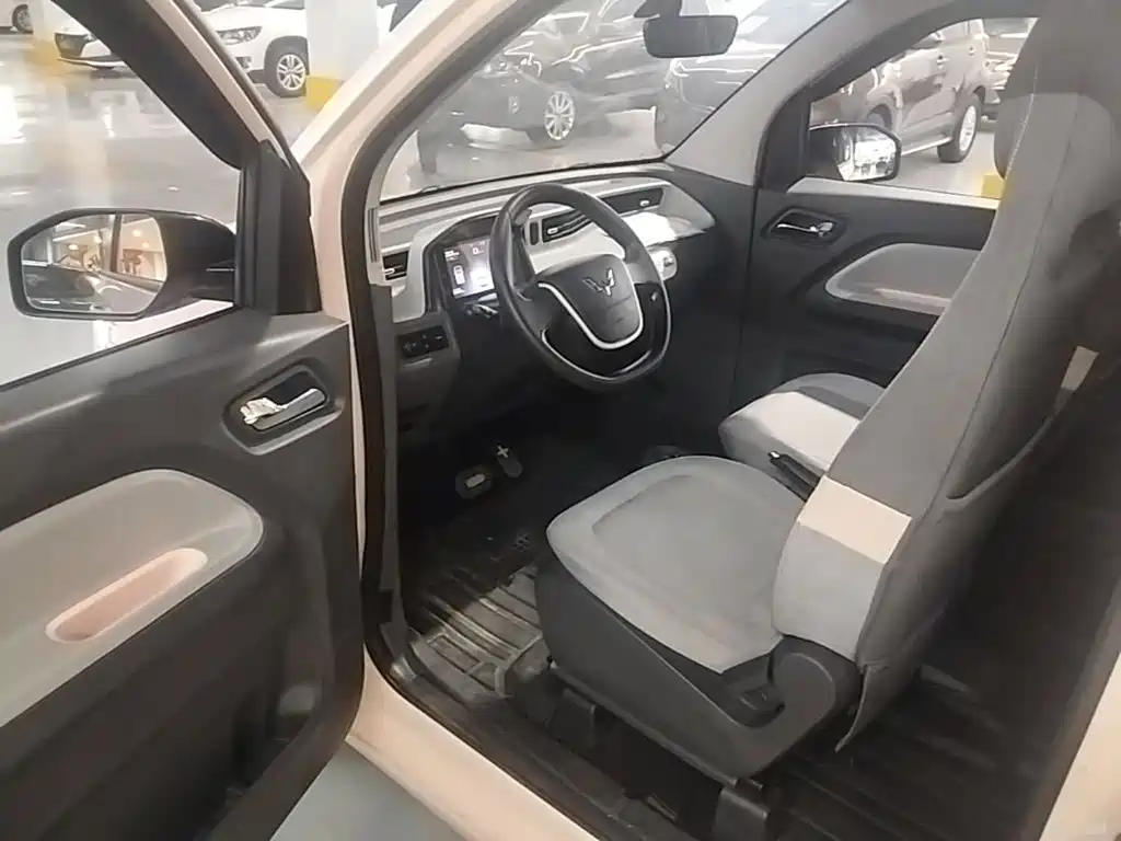 Wuling MINIEV — миниатюра 16