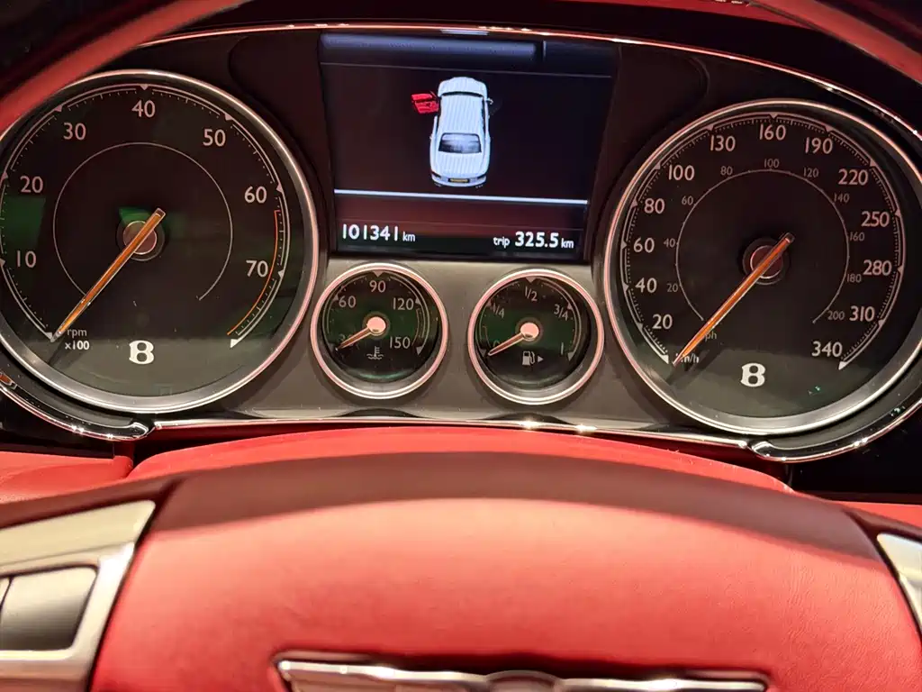 Bentley Flying Spur — миниатюра 16
