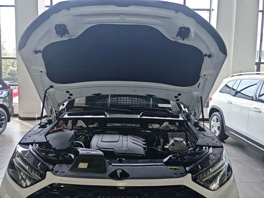 Audi Q5L Sportback — миниатюра 20