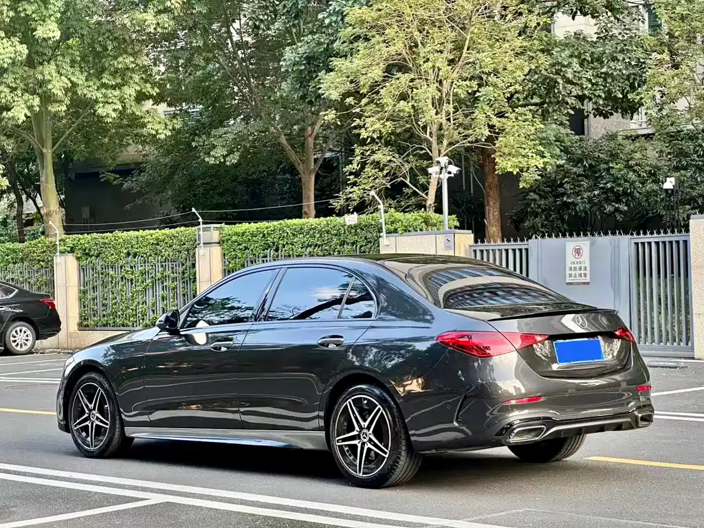 Mercedes-Benz C-Class — миниатюра 4