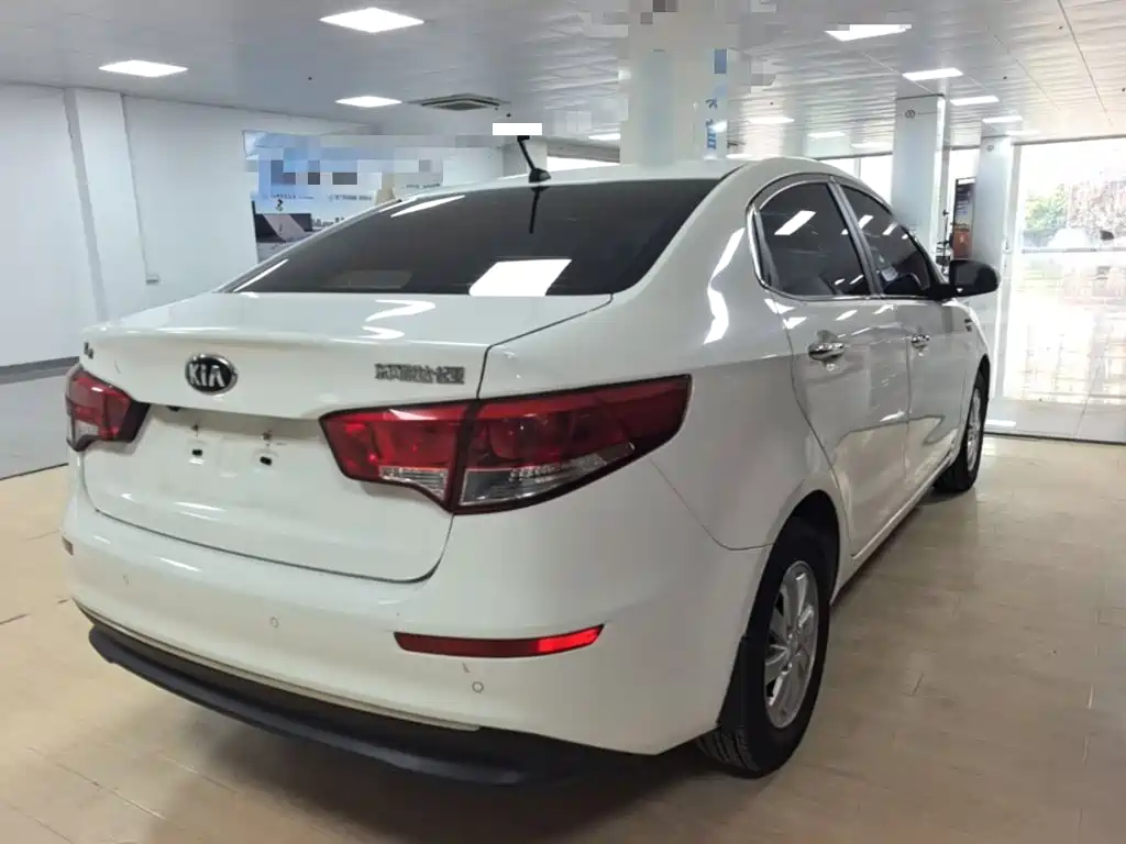 Kia K2 — миниатюра 7