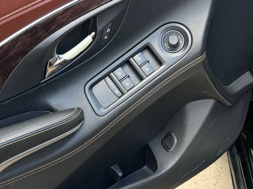 Buick LaCrosse — миниатюра 11