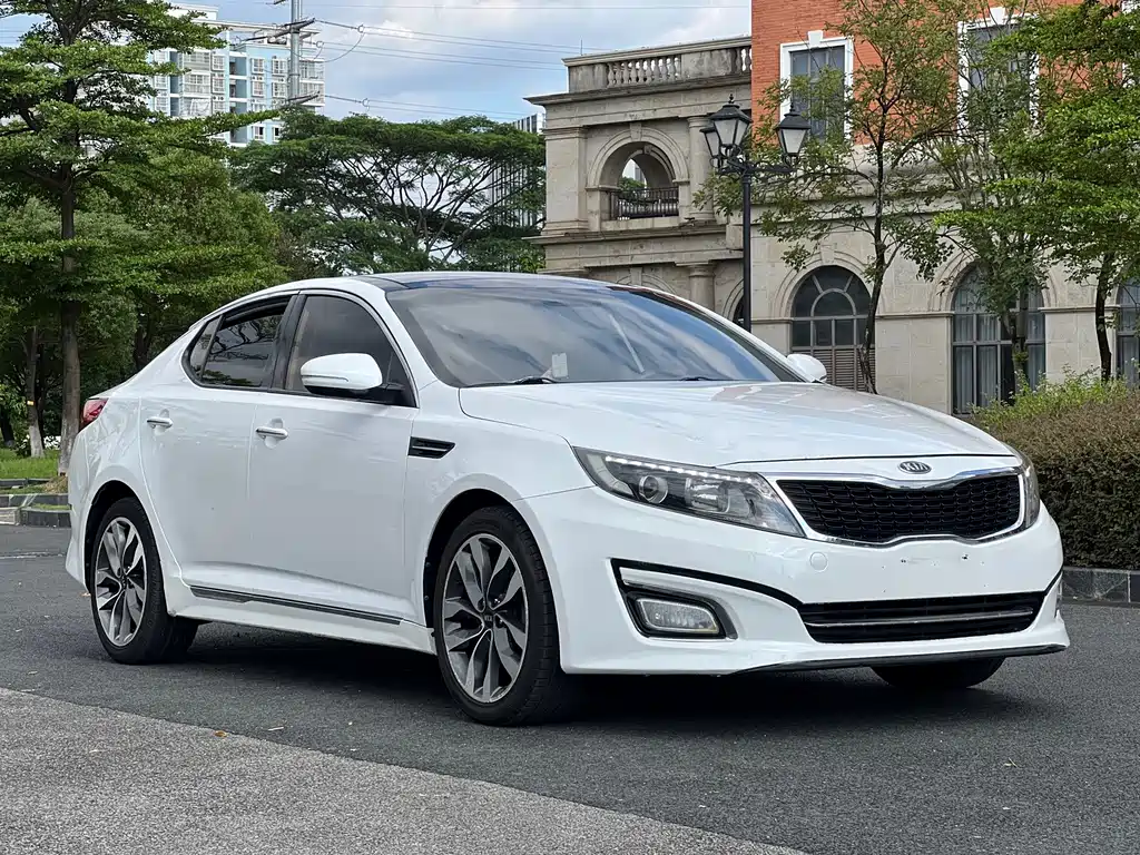 Kia K5 — миниатюра 3