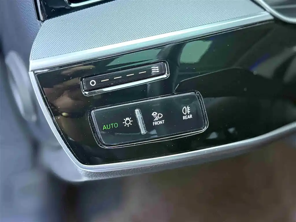 Audi A8 2018 A8L 55 TFSI quattro Premium