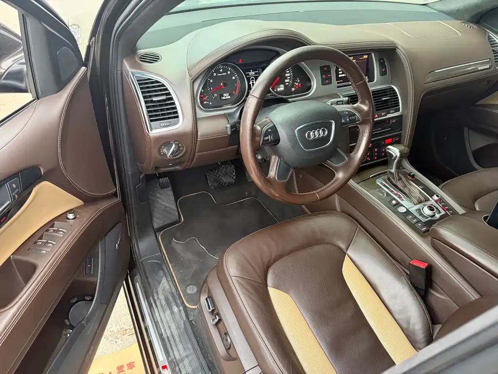 Audi Q7 2013 35 TFSI