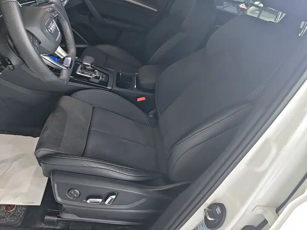 Audi Q5L Sportback — миниатюра 15