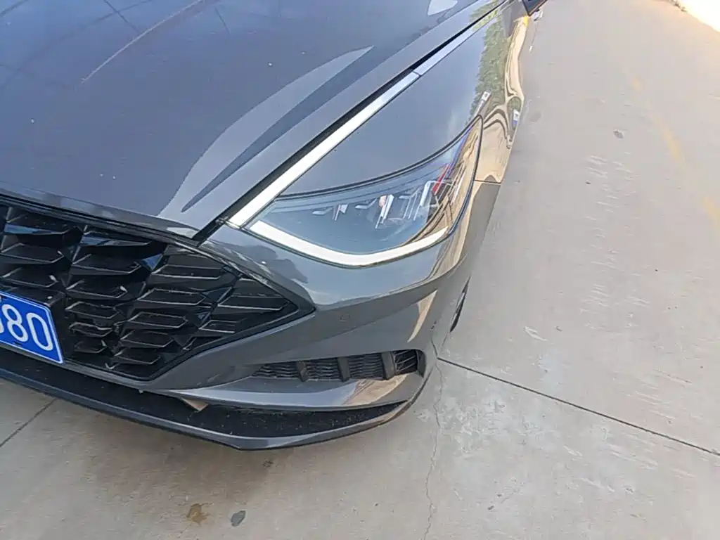 Hyundai Sonata — миниатюра 24