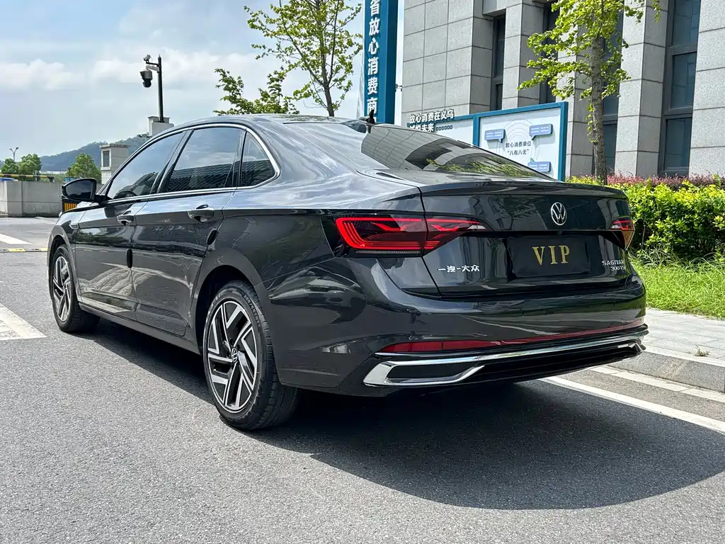 Volkswagen Sagitar — миниатюра 7