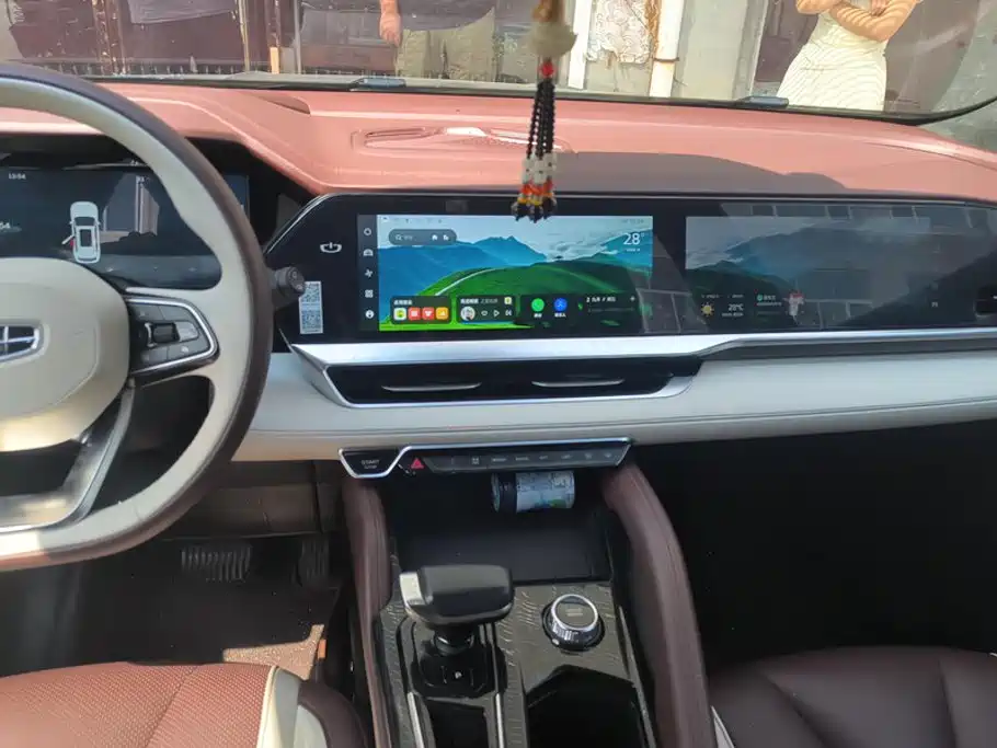 Geely Xingyue L — миниатюра 13