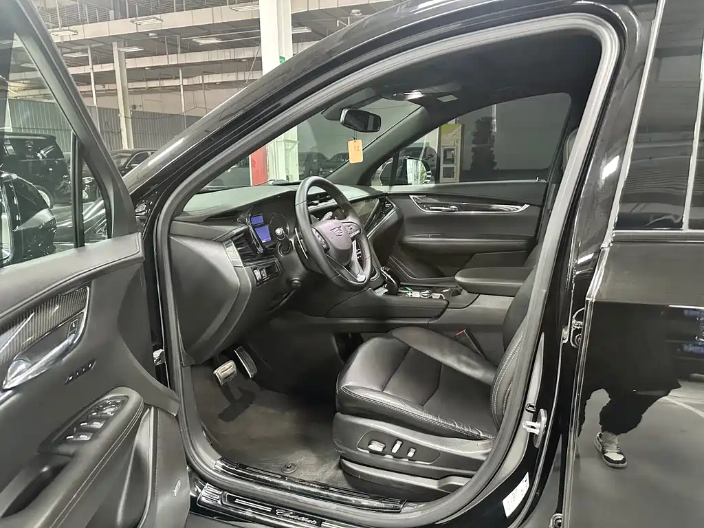 Cadillac XT6 — миниатюра 17