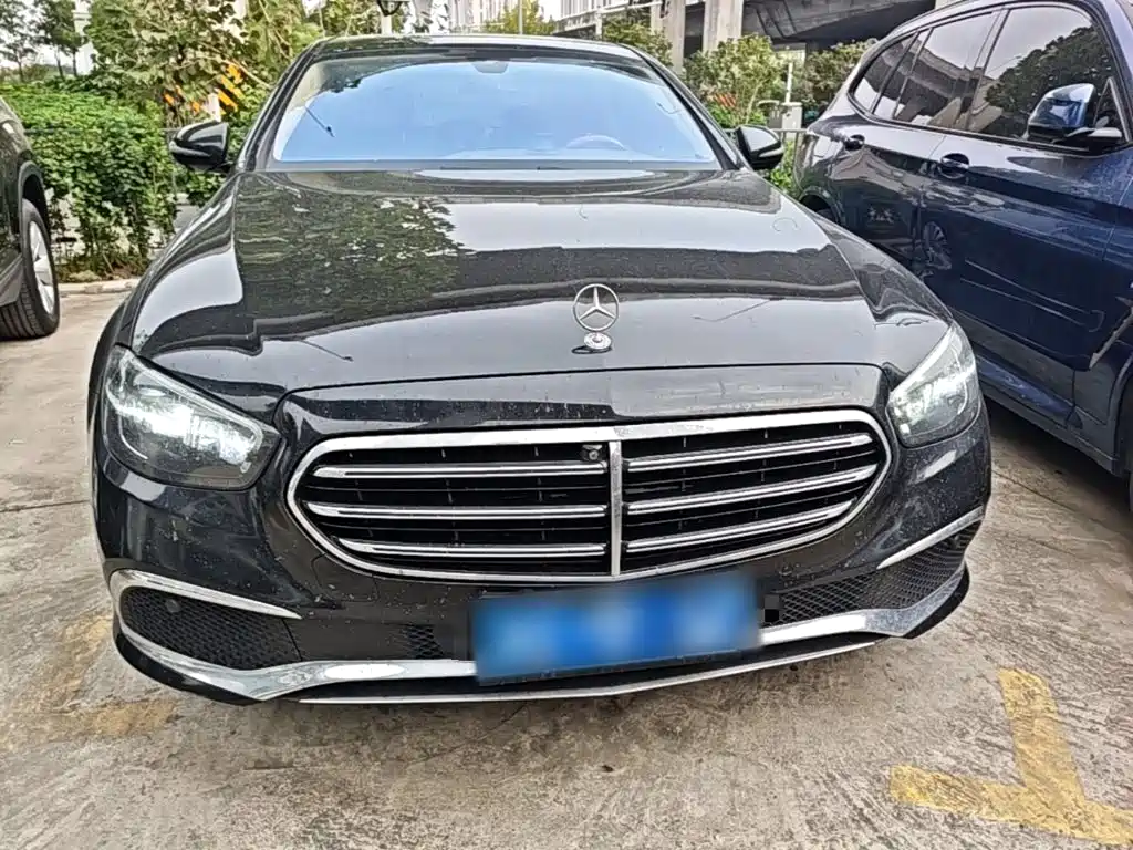 Mercedes-Benz E-Class — миниатюра 3