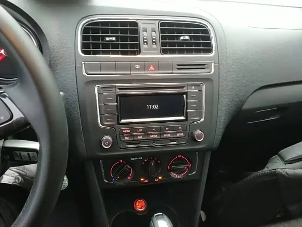 Volkswagen Polo — миниатюра 13