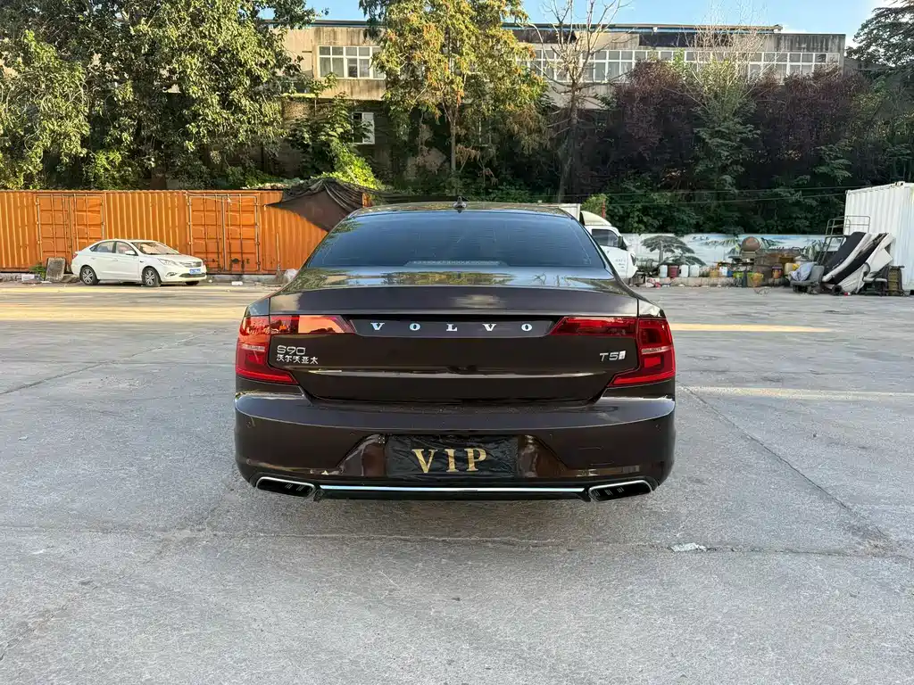 Volvo S90 — миниатюра 5