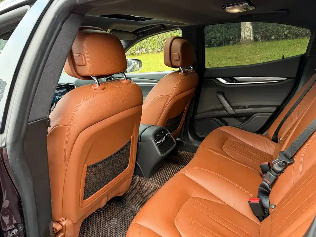 Maserati Ghibli — миниатюра 11