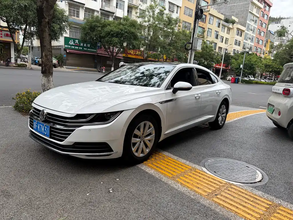 Volkswagen FAW - Passat CC CC 2020 330TSI VI