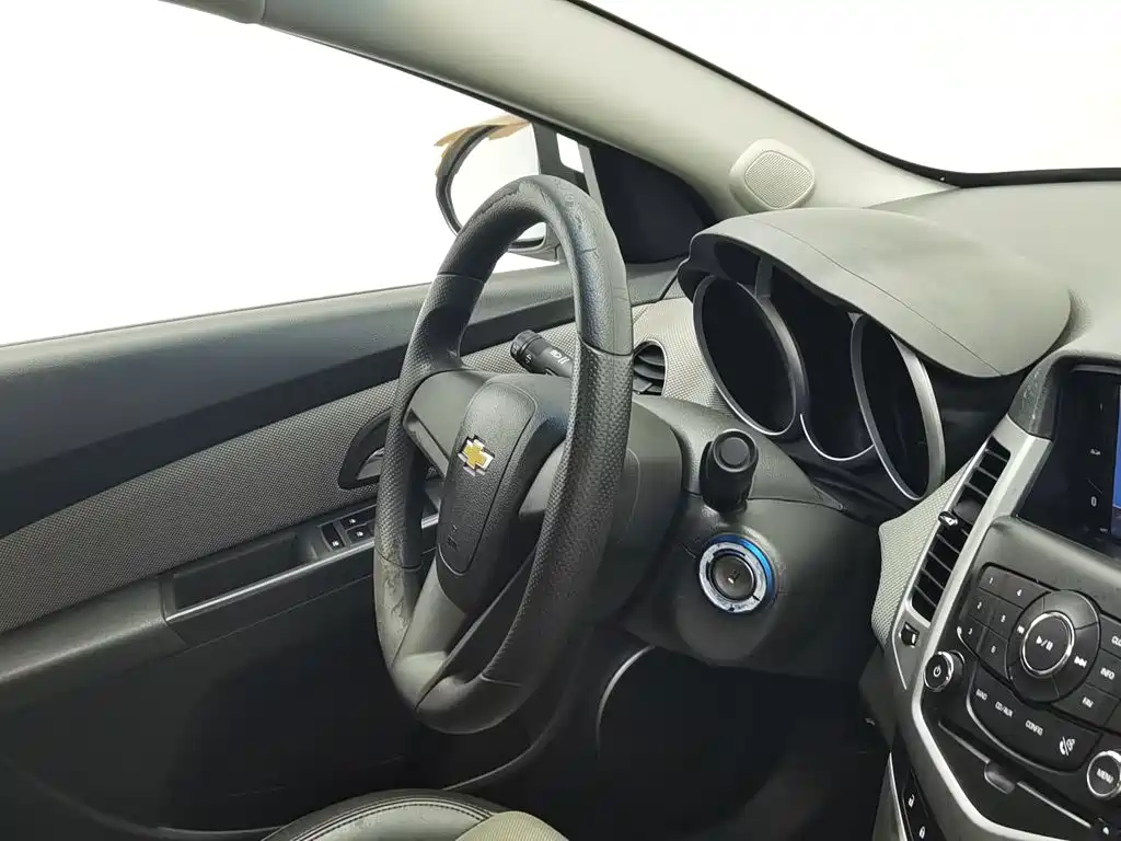 Chevrolet Cruze — миниатюра 22