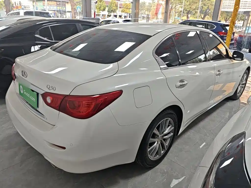 Infiniti Q50L — миниатюра 7