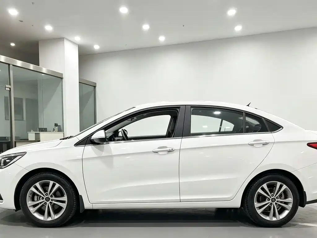 Chery Arrizo 5 — миниатюра 8