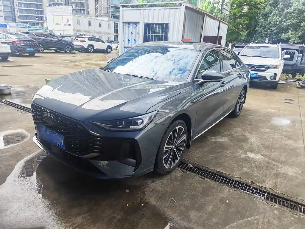 2025 Chery Arrizo 8 - zdjęcie 1 z 10