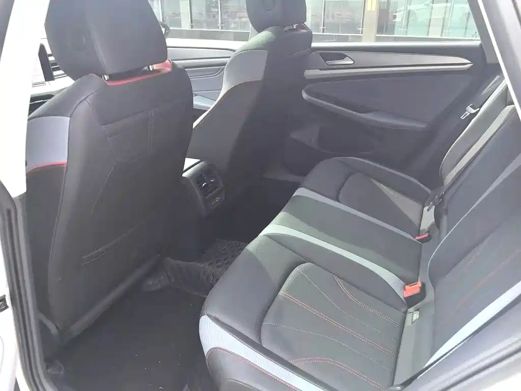 Volkswagen Lamando — миниатюра 6