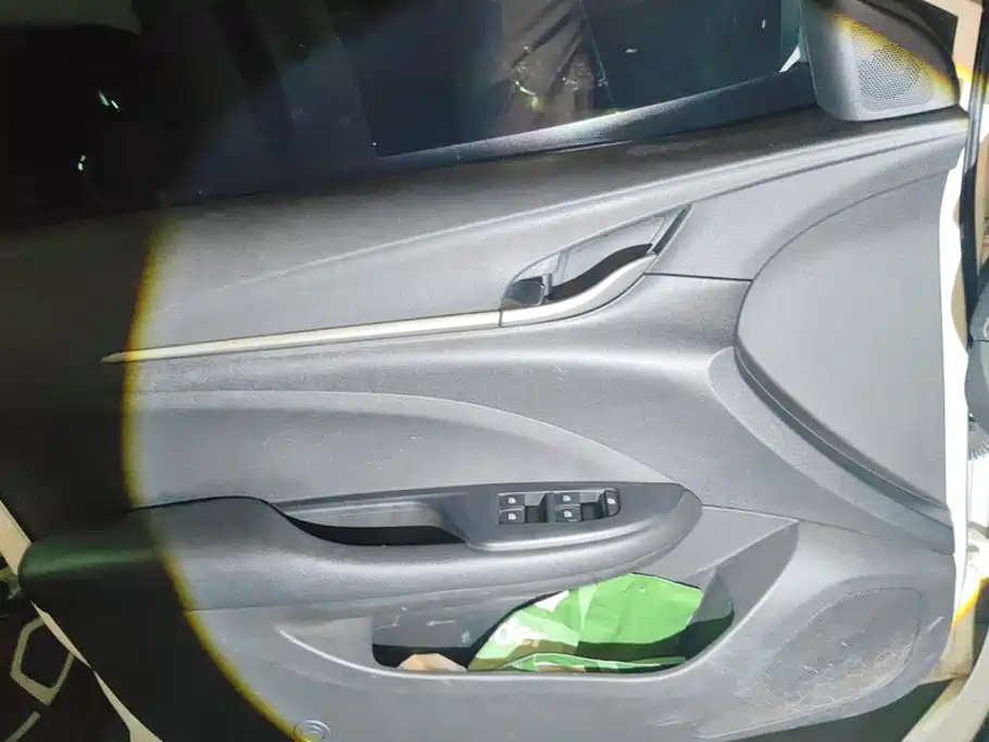 Buick Excelle — миниатюра 7