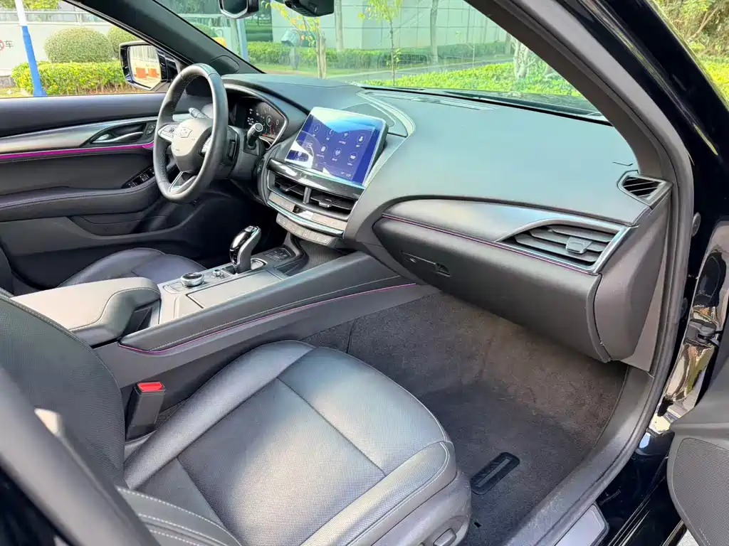 Cadillac CT5 — миниатюра 12