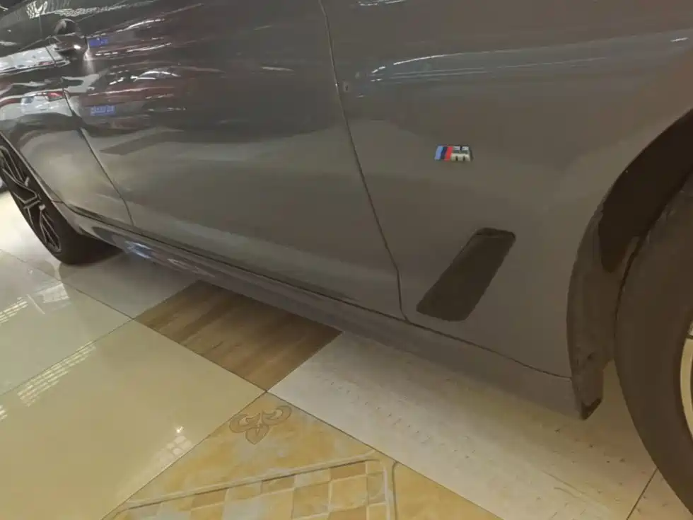 BMW 5 Series (Import) — миниатюра 21