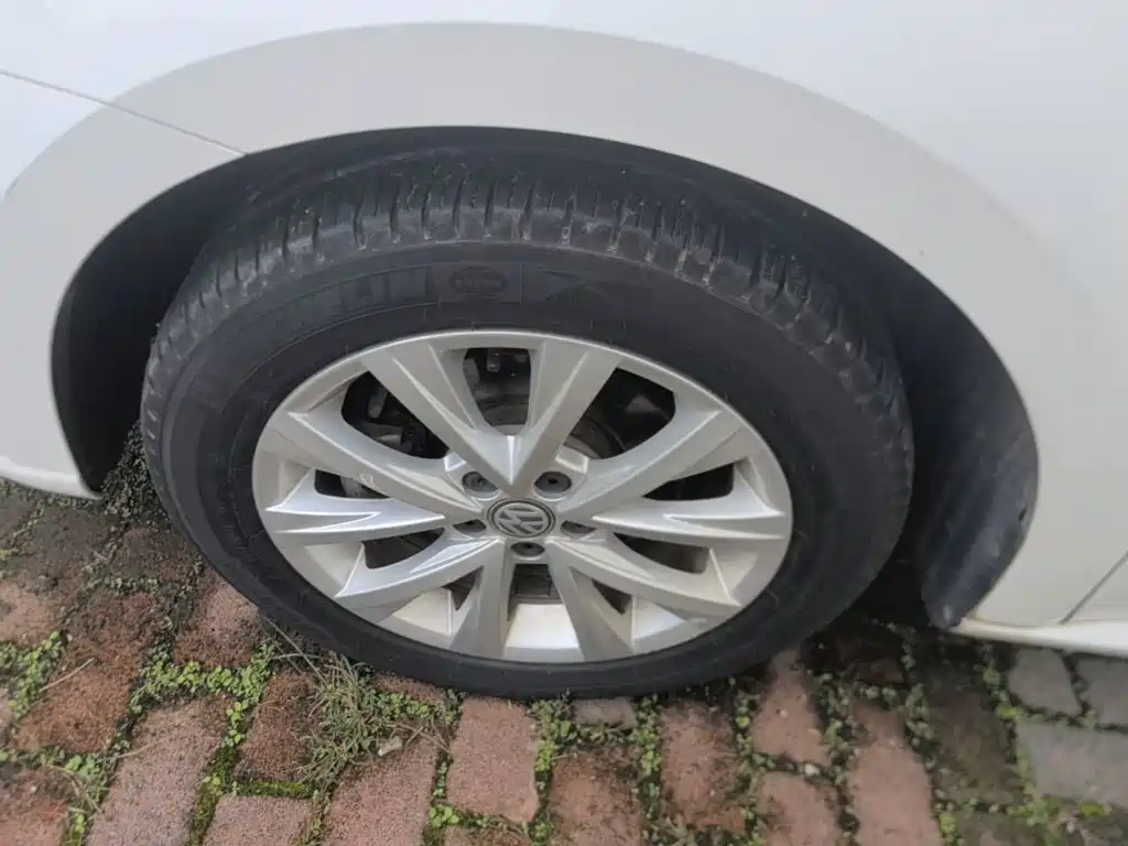 Volkswagen Lavida — миниатюра 23
