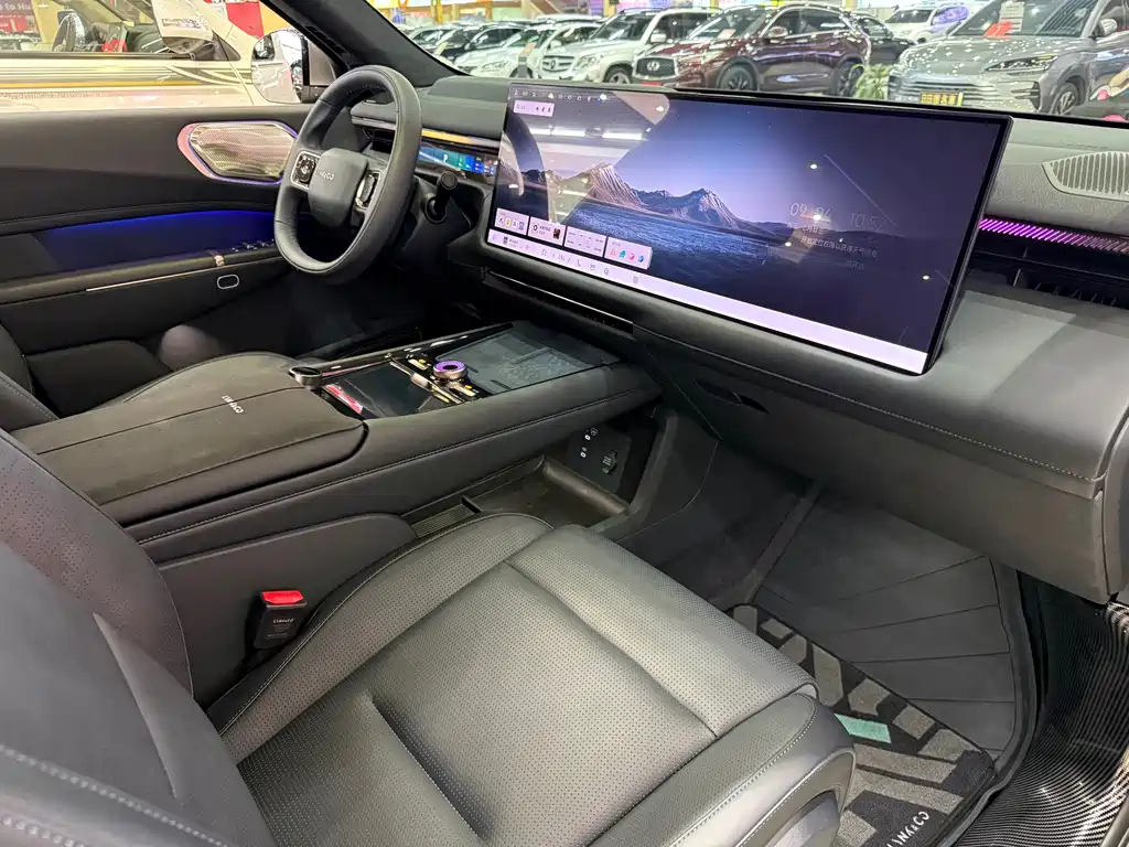 Lynk & Co 900 — миниатюра 25