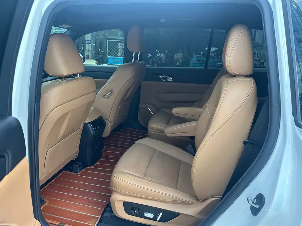 Li Auto Li ONE — миниатюра 5