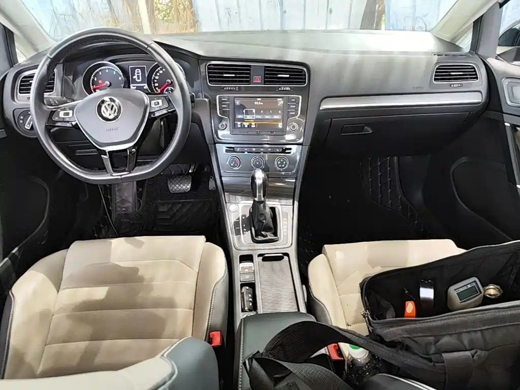 Volkswagen Golf — миниатюра 14