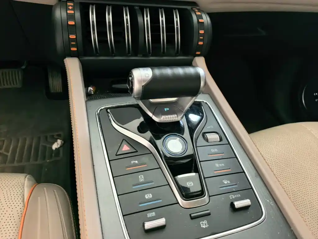 BYD Yuan Plus — миниатюра 14