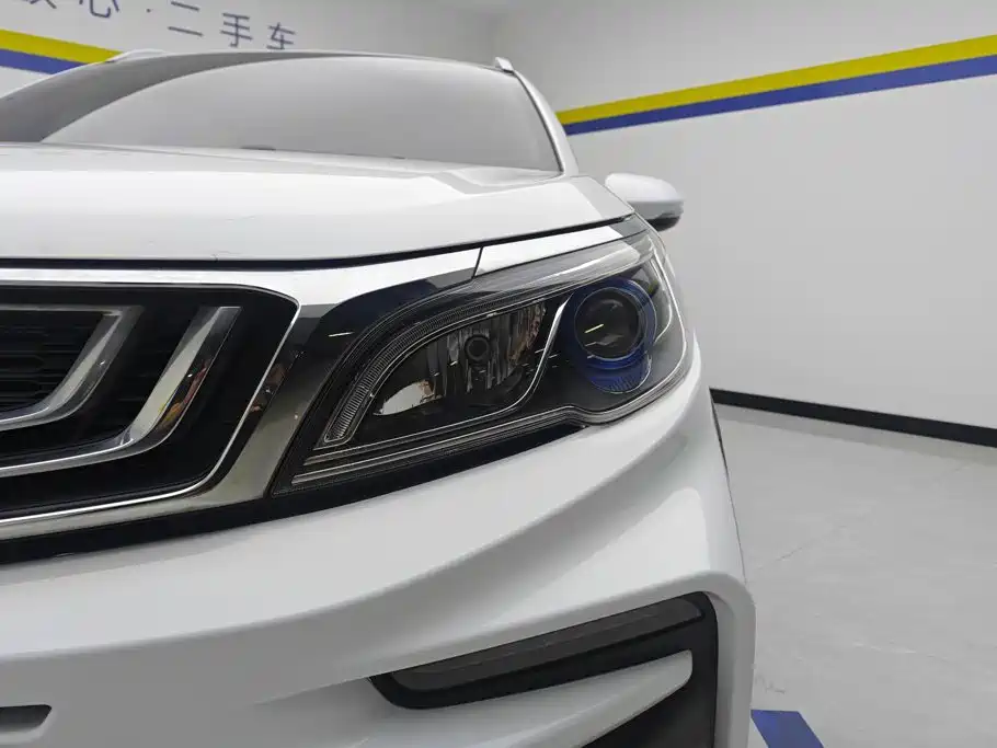 Geely Vision X3 — миниатюра 5