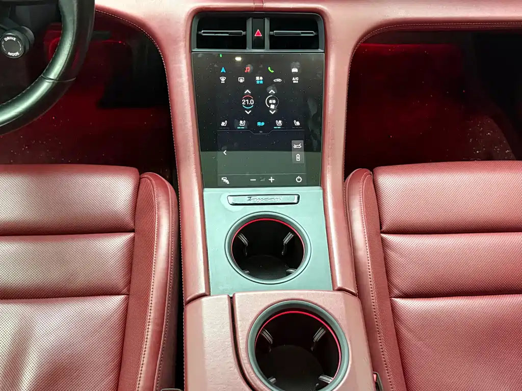 Porsche Taycan — миниатюра 12