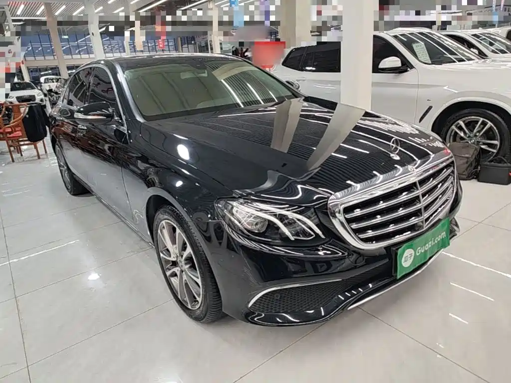 Mercedes-Benz E-Class — миниатюра 4