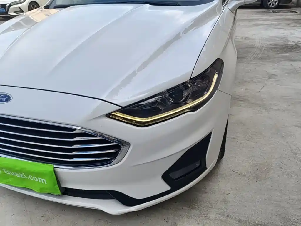 Ford Mondeo — миниатюра 24