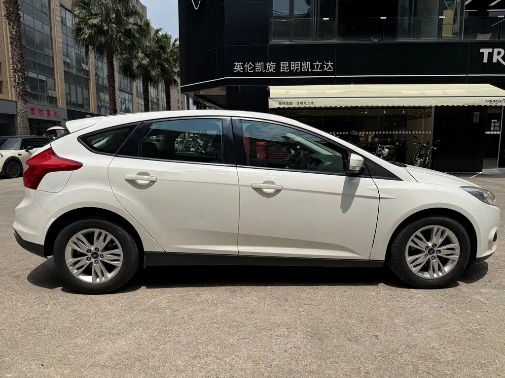 Ford Focus — миниатюра 6