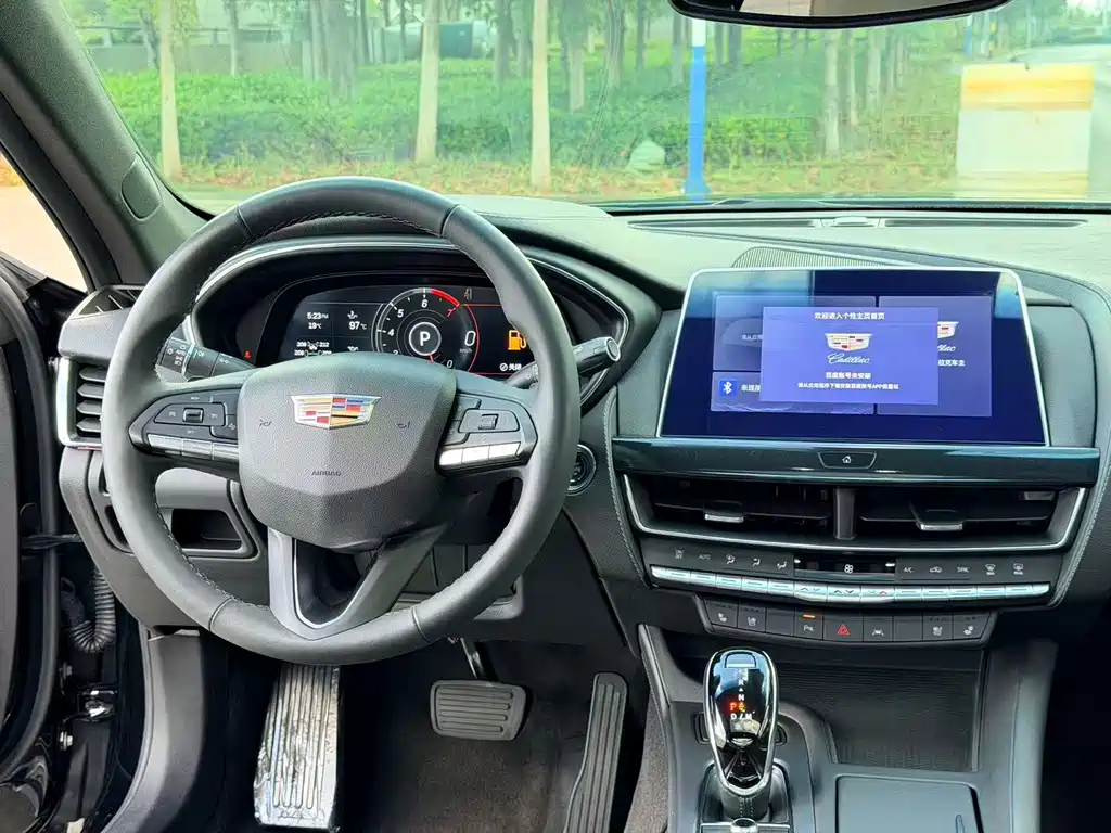 Cadillac CT5 — миниатюра 10
