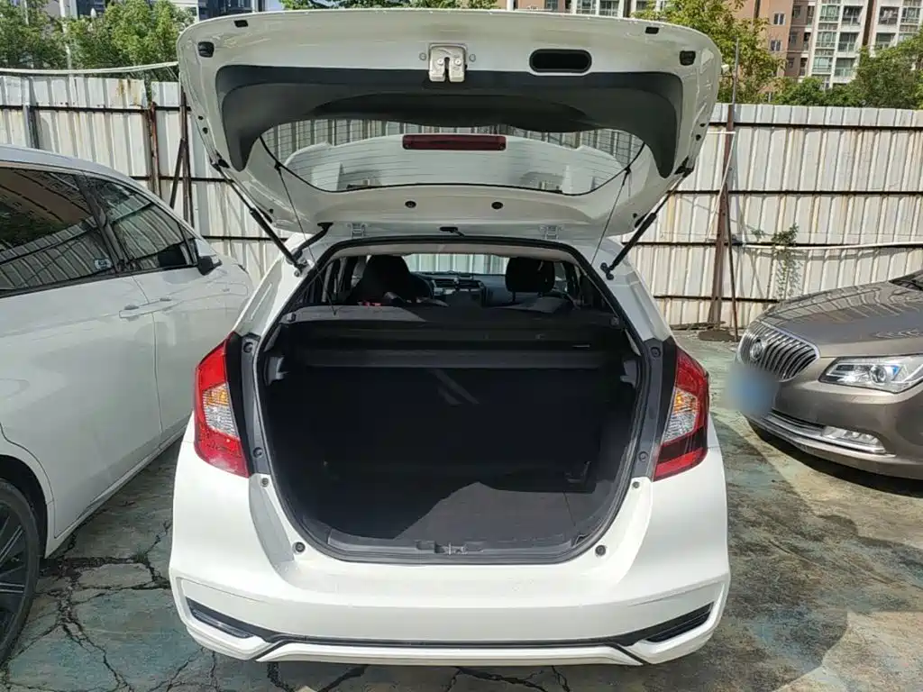 Honda Fit — миниатюра 19