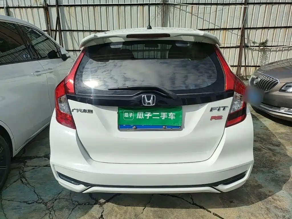 Honda Fit — миниатюра 6