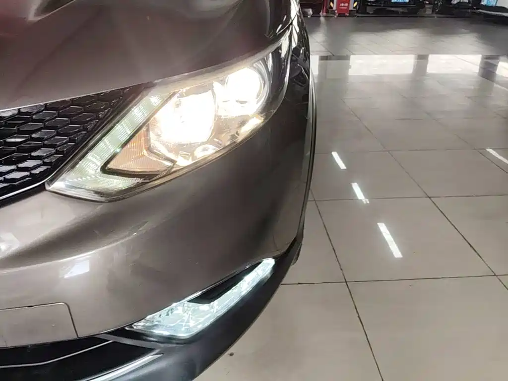 Nissan Qashqai — миниатюра 24