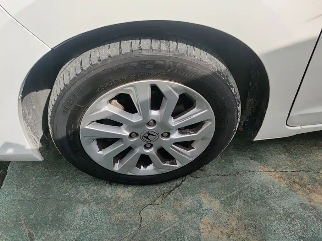 Honda Fit — миниатюра 23