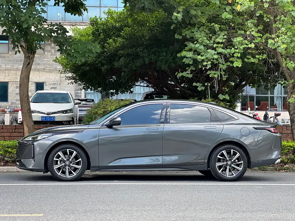Changan Yida — миниатюра 3