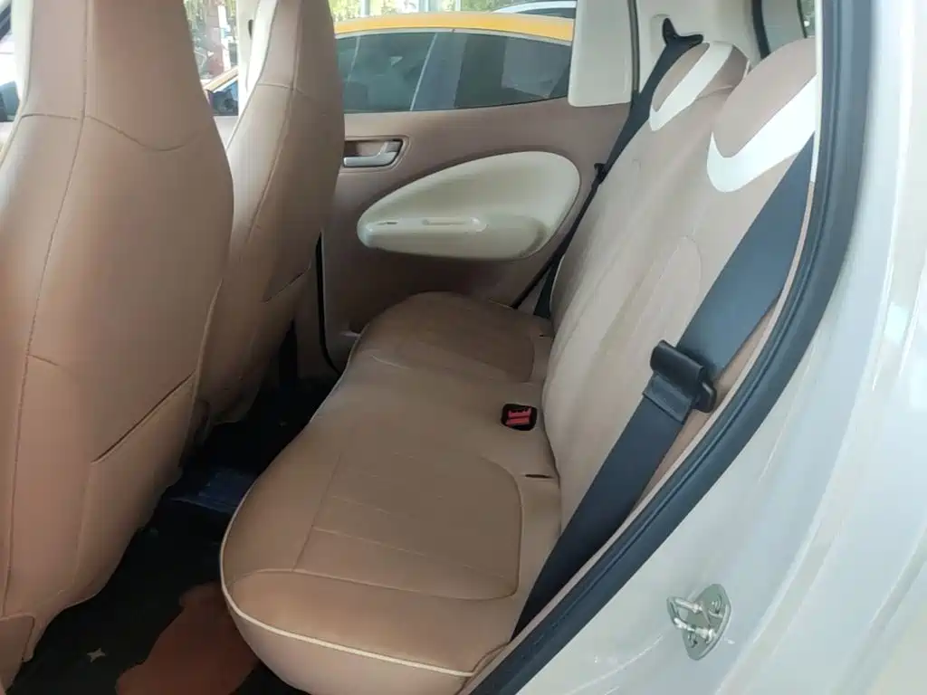 Wuling MINIEV — миниатюра 17