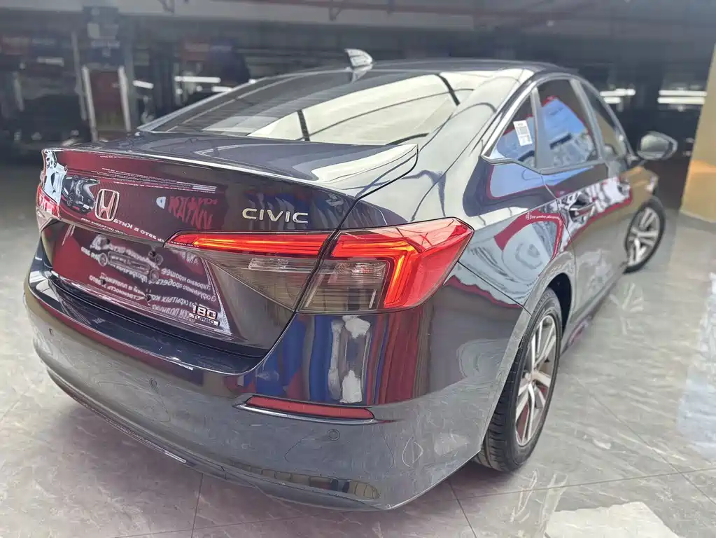 Honda Civic 2022 180TURBO CVT