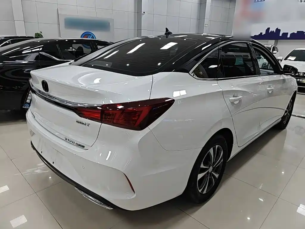 Changan Eado — миниатюра 7