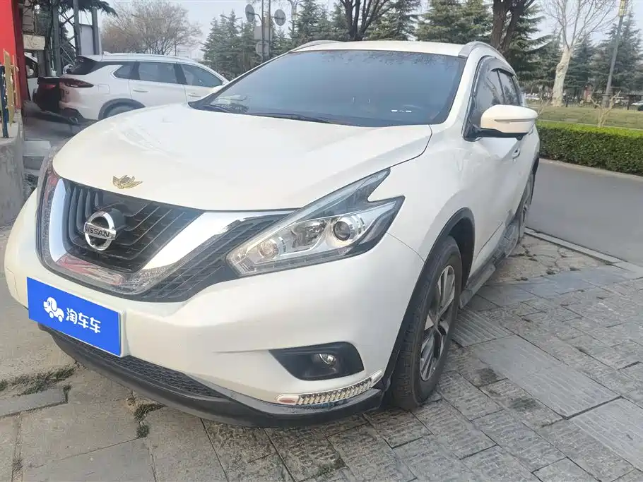 NISSAN LOULAN
